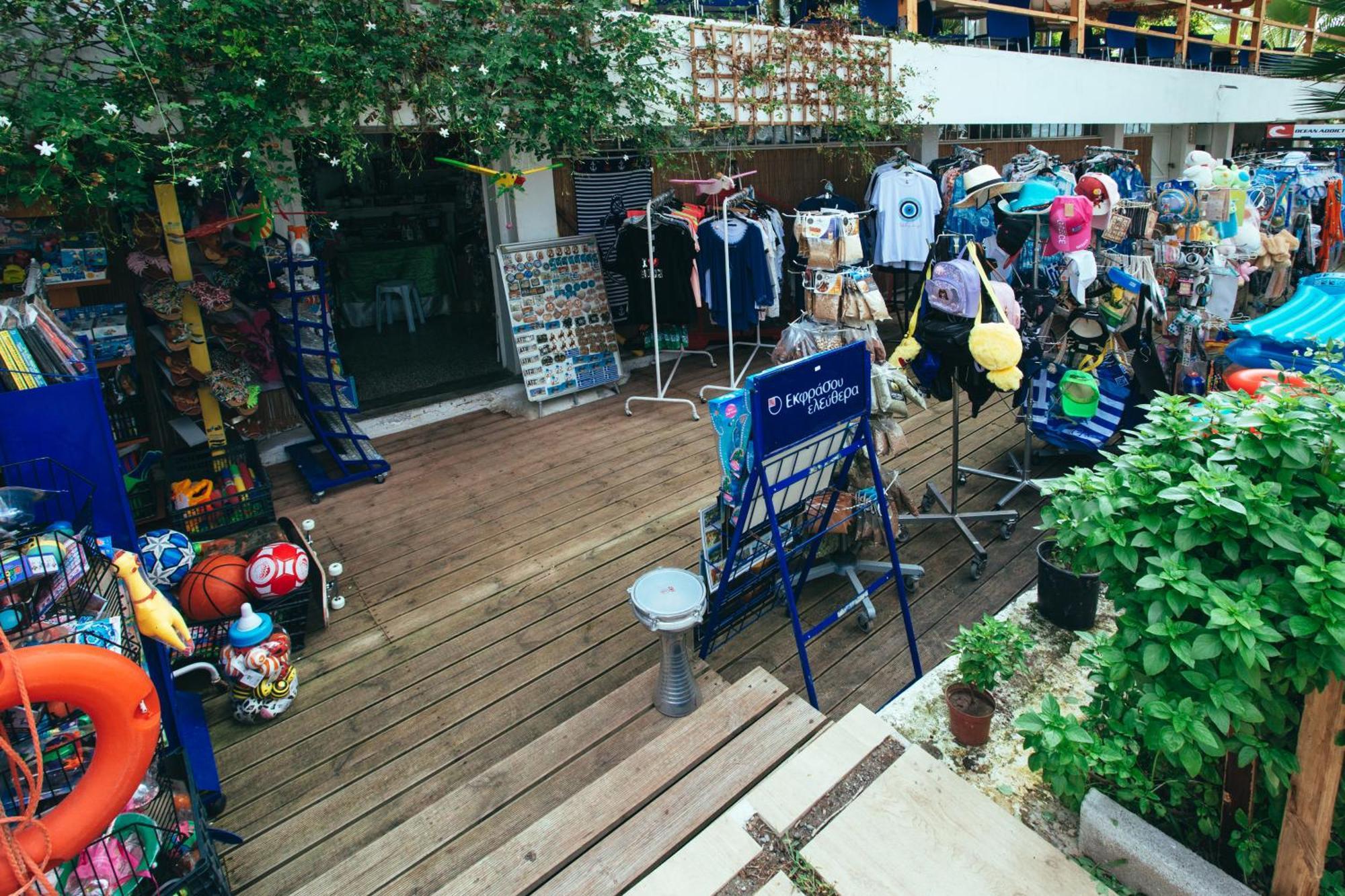 Hotel Sissy Kamena Vourla Exterior photo